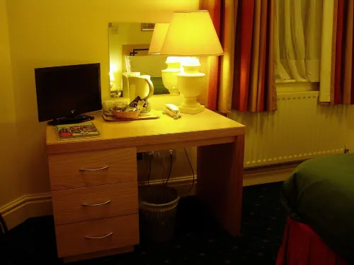 Hanover Hotel & McCartney's Bar Rooms Photos