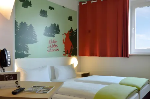 B&B HOTEL Aschaffenburg Rooms Photos