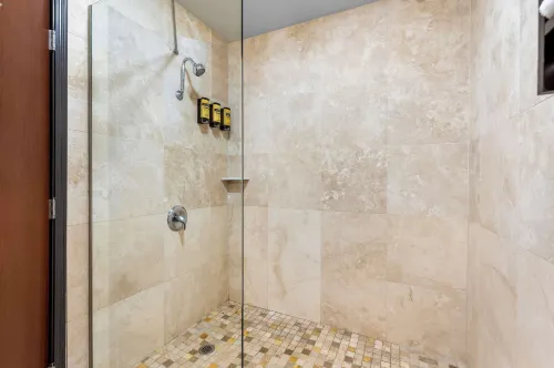 Best Western Plus Parkway Inn Photos