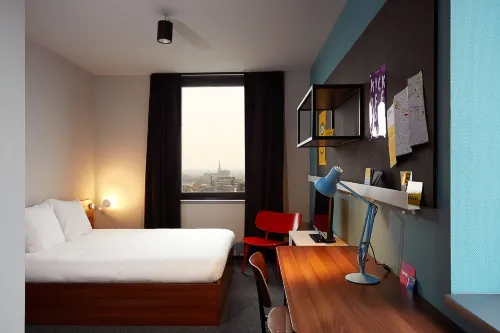 The Social Hub Eindhoven Kamar Photos