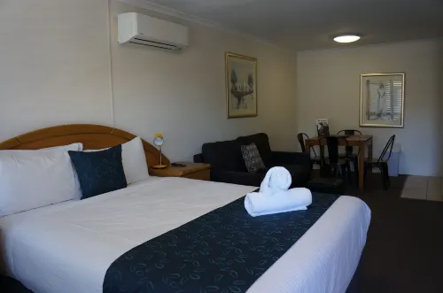 Waves Motel and Apartments Huoneet Photos
