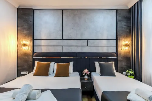 La Pazza Suites Camere Photos