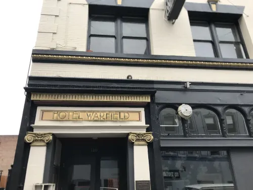Warfield Hotel Extérieur Photos