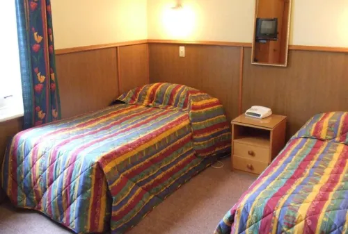 Leviathan Hotel Rooms Photos