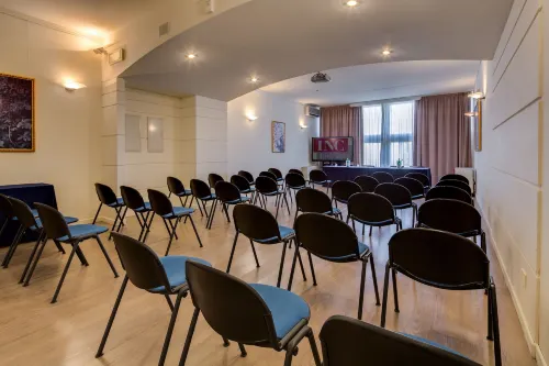 Best Western Plus Hotel Farnese Business Facilities Photos