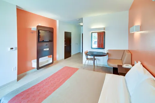 Motel 6 Roanoke, TX - Northlake - Speedway Zimmer Photos