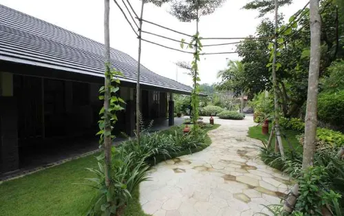 Rumah Kito Resort Hotel Jambi by Waringin Hospitality Ngoại thất Photos