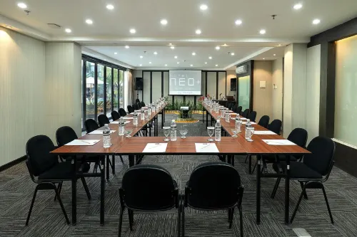 Hotel NEO+ Kuta Legian Fasilitas Bisnis Photos