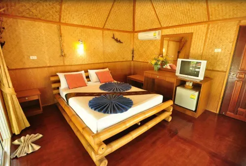 Phi Phi Nice Beach Resort Photos