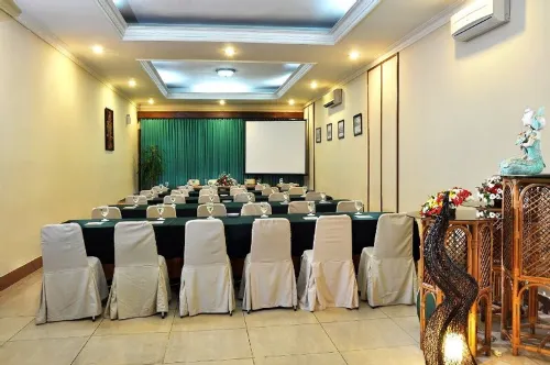 Hotel Dana Solo Fasilitas Bisnis Photos