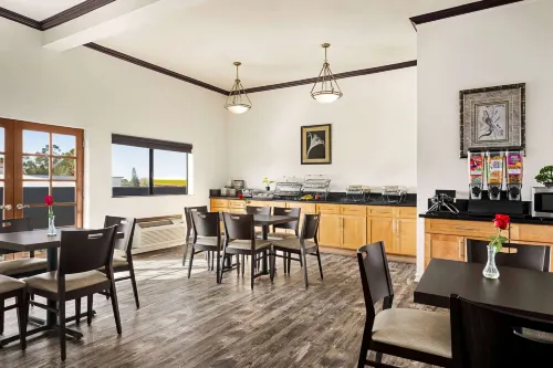 Baymont by Wyndham Monterey Park Mahlzeiten Photos