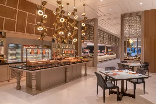 The St. Regis Maldives Vommuli Resort Restauration Photos