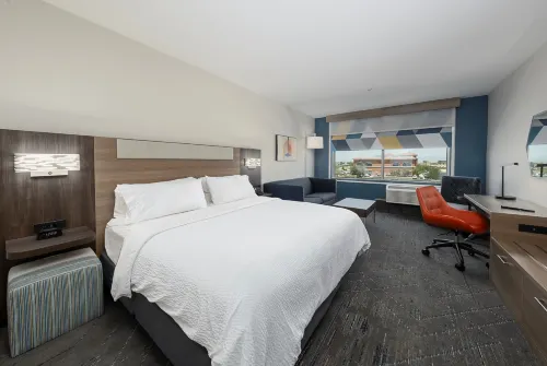 Holiday Inn Express & Suites Ridgecrest - China Lake Photos