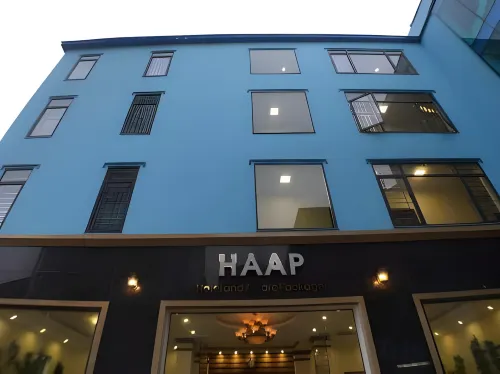 Haap Transit Hotel Extérieur Photos