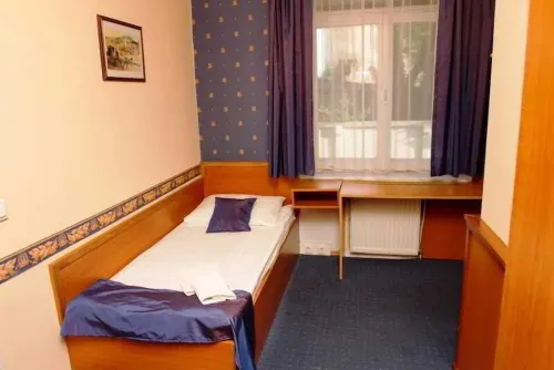 Classic Hotel Rooms Photos