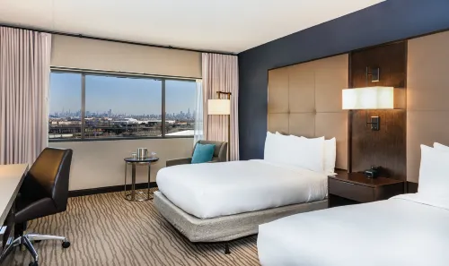 DoubleTree by Hilton Hotel Newark Airport Photos