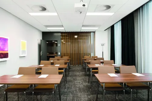 Elite Hotel Carolina Tower Business Photos