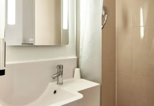 B&B HOTEL Paris Saint-Denis Pleyel Chambres Photos