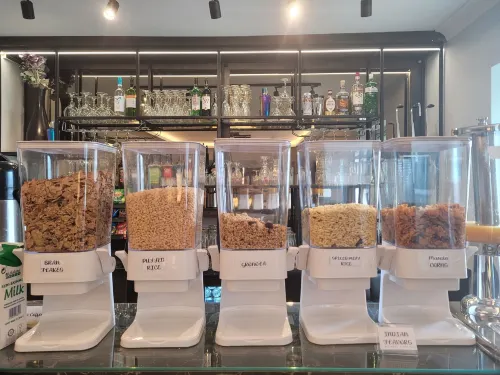The Gatwick White House Hotel Dining Photos
