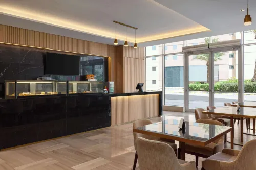 Ramada by Wyndham Riyadh King Fahd Road Restauration Photos