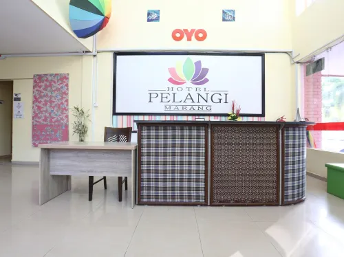 Super OYO 89640 Hotel Pelangi Marang Espaces publics Photos