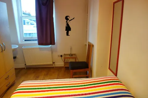 Saint James Backpackers Photos