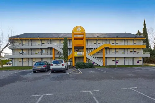 HÔTEL PREMIERE CLASSE AVIGNON SUD - Parc des Expositions À ne pas manquer Photos