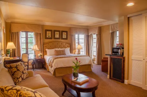 Best Western Plus Sunset Plaza Hotel Rooms Photos