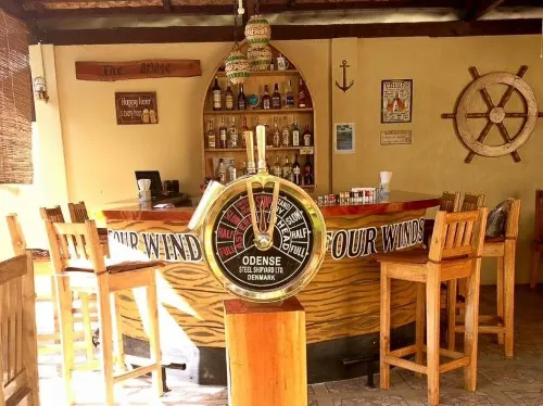Captain's Lodge and Bar Photos