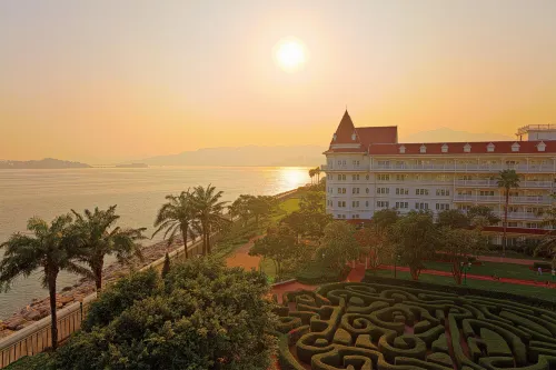 Hong Kong Disneyland Hotel Exterior Photos