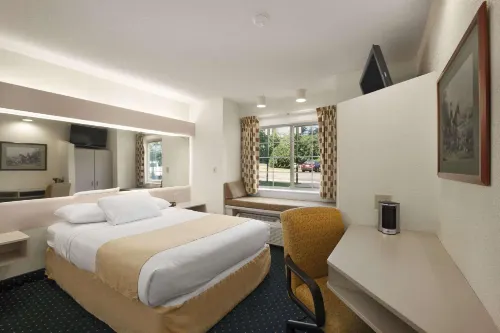 Microtel Inn & Suites by Wyndham BWI Airport Baltimore Zimmer Photos
