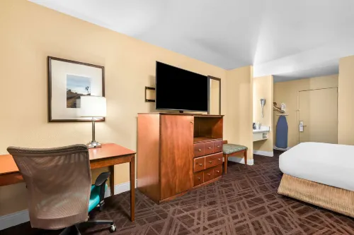 SureStay Plus by Best Western Twentynine Palms Joshua Tree Zimmer Photos