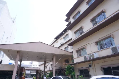 Sri Chumphon Hotel Ngoại thất Photos