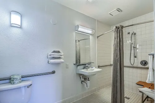 Motel 6 Pleasanton, CA Photos
