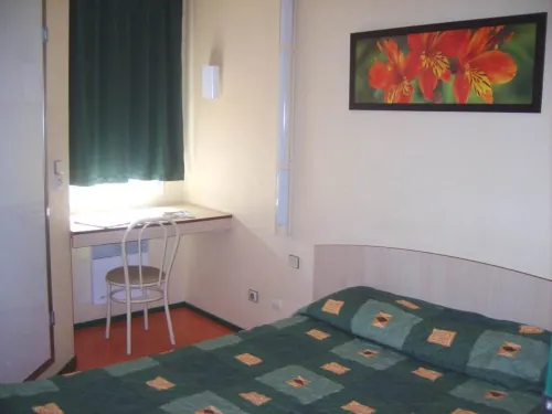 Premiere Classe Dunkerque Sud - Loon Plage Rooms Photos
