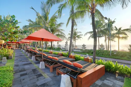 Legian Beach Hotel Vapaa-aika ja virkistys Photos