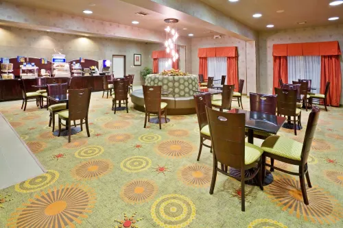 Holiday Inn Express & Suites Dallas East - Fair Park Ristorazione Photos