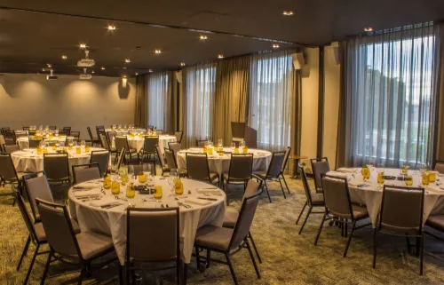 Rydges Fortitude Valley Brisbane, an EVT hotel Business Photos