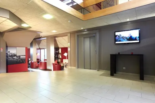 Campanile Toulouse Ouest - Purpan À proximité de l'hôtel Photos