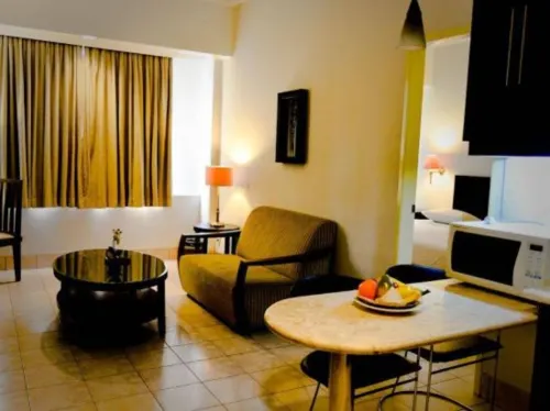 Grand Cikarang Hotel Öffentliche Flächen Photos