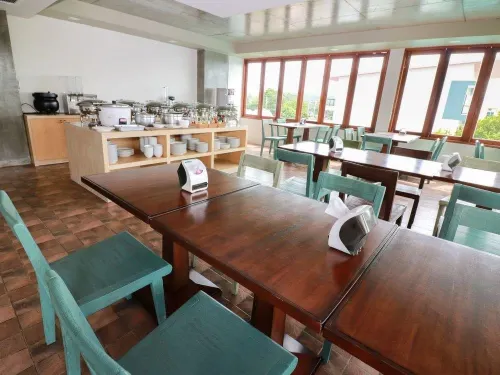 The Sixteenth Naiyang Beach Hotel Mahlzeiten Photos