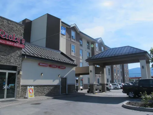Best Western Pacific Inn Exterior Photos