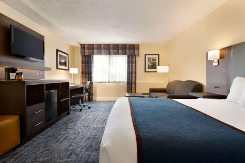 Ramada by Wyndham Spokane Airport Rooms Photos
