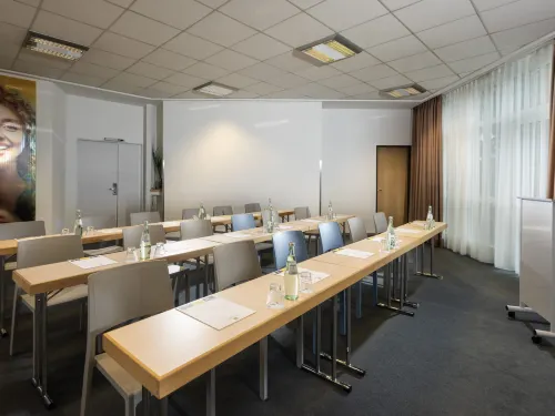 Ibis Styles Berlin Treptow Business Facilities Photos