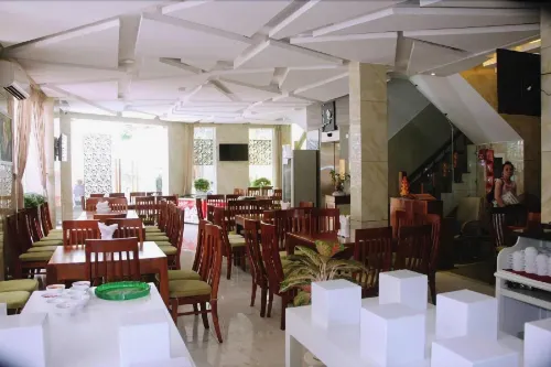 Art Deluxe Hotel Питание Photos