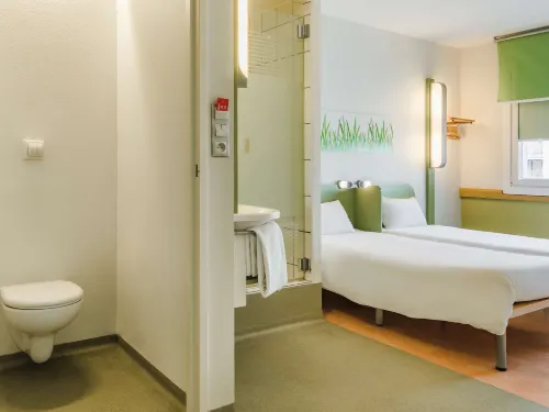 ibis budget Warszawa West Station Chambres Photos