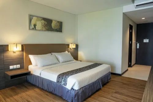 Estrella Hotel & Conference Rooms Photos