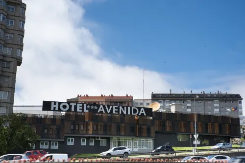 Hotel Avenida Exterior Photos