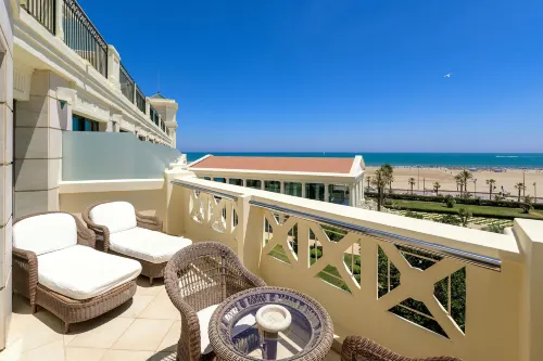 Las Arenas Balneario Resort Hotellin lähellä Photos