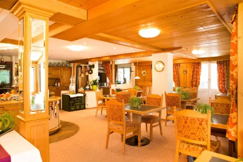 Hotel Caprice - Grindelwald Dining Photos